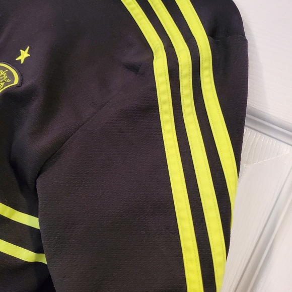 2010 Spain Champions Jersey - Picture 3 of 5